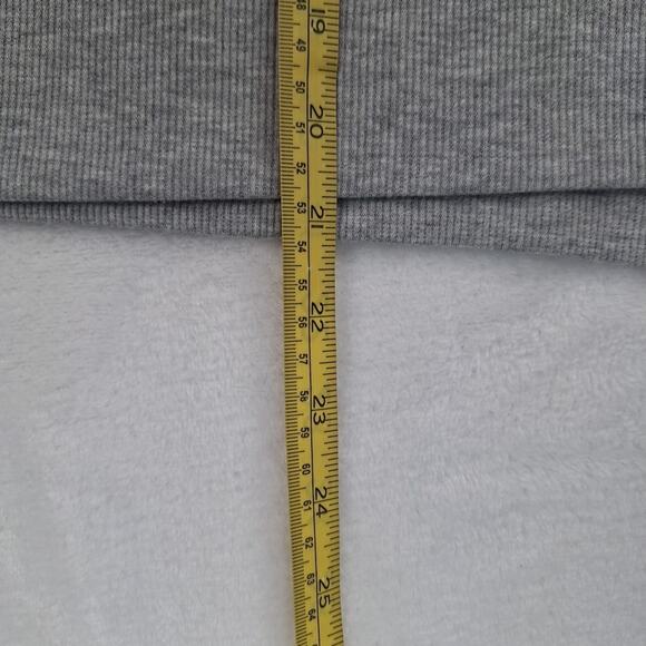 Peanuts Snoopy Women's Gray Snoopy on Doghouse Graphic Size S - Picture 5 of 5